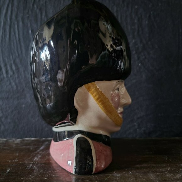 Vtg Grenadier Guardsman Staffordshire Ceramic Jug Vintage British Military Vase - Picture 3 of 7